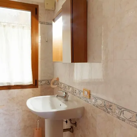 Casa Centro Con Wifi 10 Min Dal Mare Apartment *